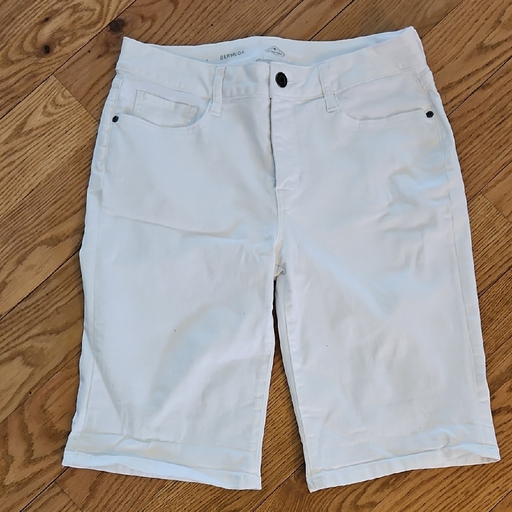 St. John's Bay Bermuda Shorts Women's White 12